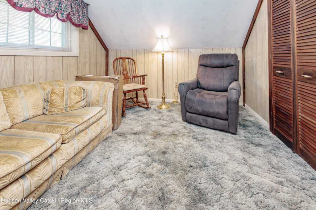 25 Meadowbrook Drive, Kingston, NY 12401 - Photo 30 of 40