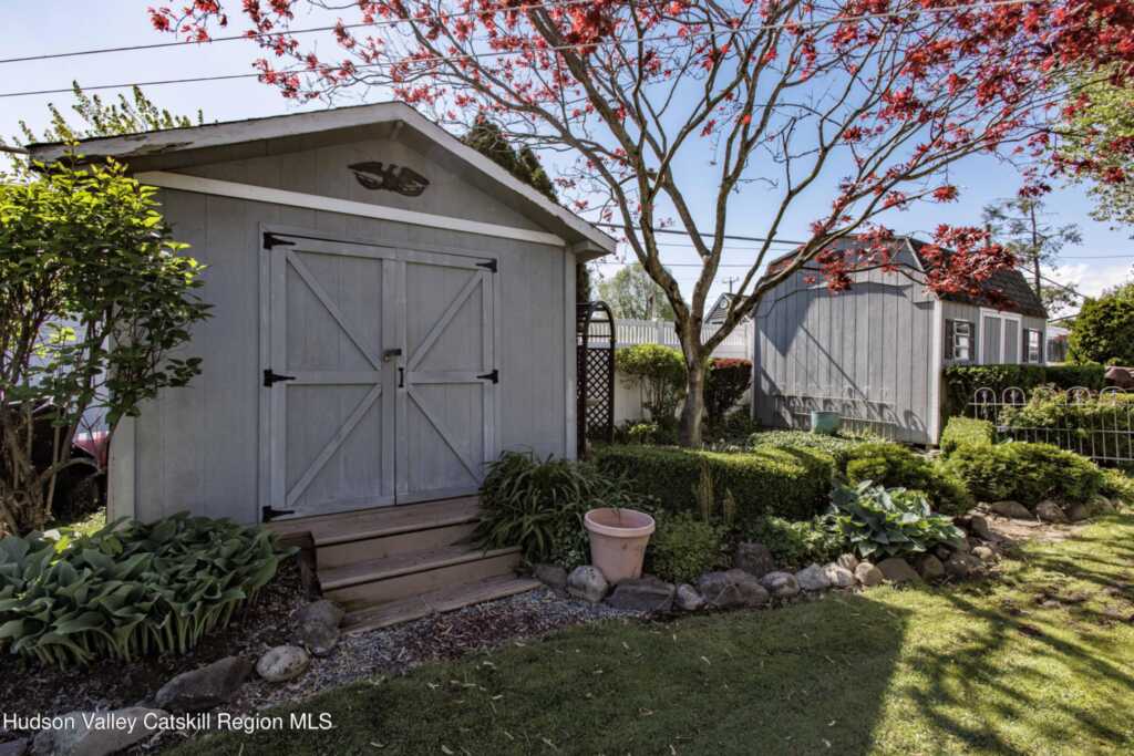 25 Meadowbrook Drive, Kingston, NY 12401 - Photo 5 of 40