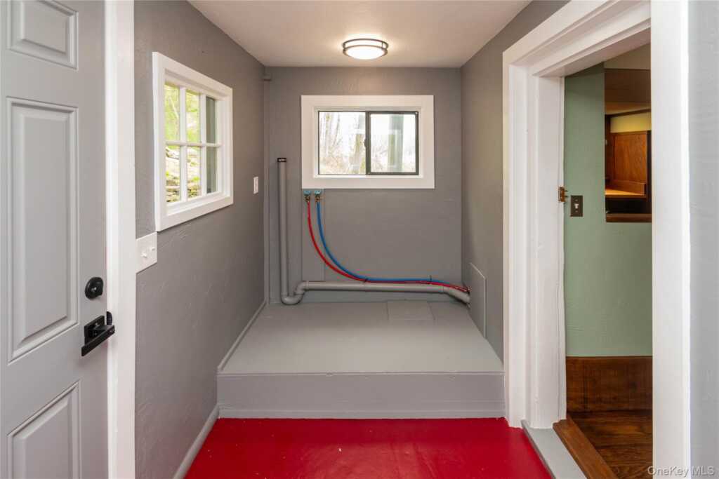 1625 Route 32, Saugerties, NY 12477 - Photo 20 of 43