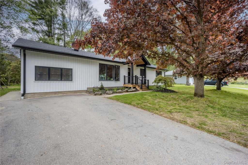 20 Manor Road, Rhinebeck, NY 12572 - Photo 24 of 30