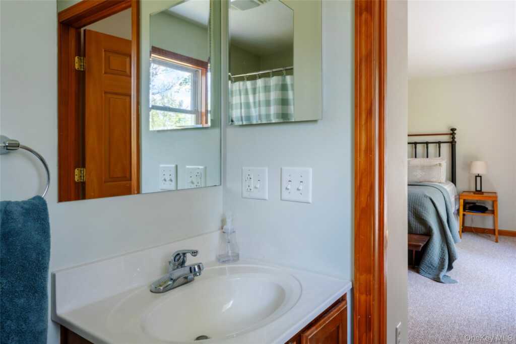 1380 Lucas Avenue Extension, Rosendale, NY 12419 - Photo 30 of 35