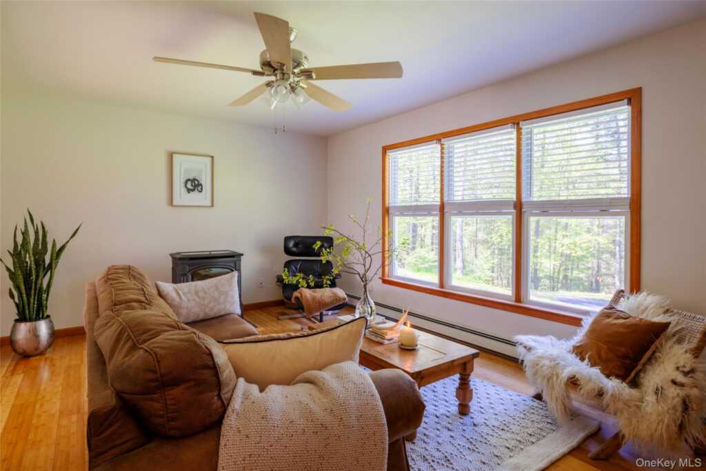 1380 Lucas Avenue Extension, Rosendale, NY 12419 - Photo 7 of 35