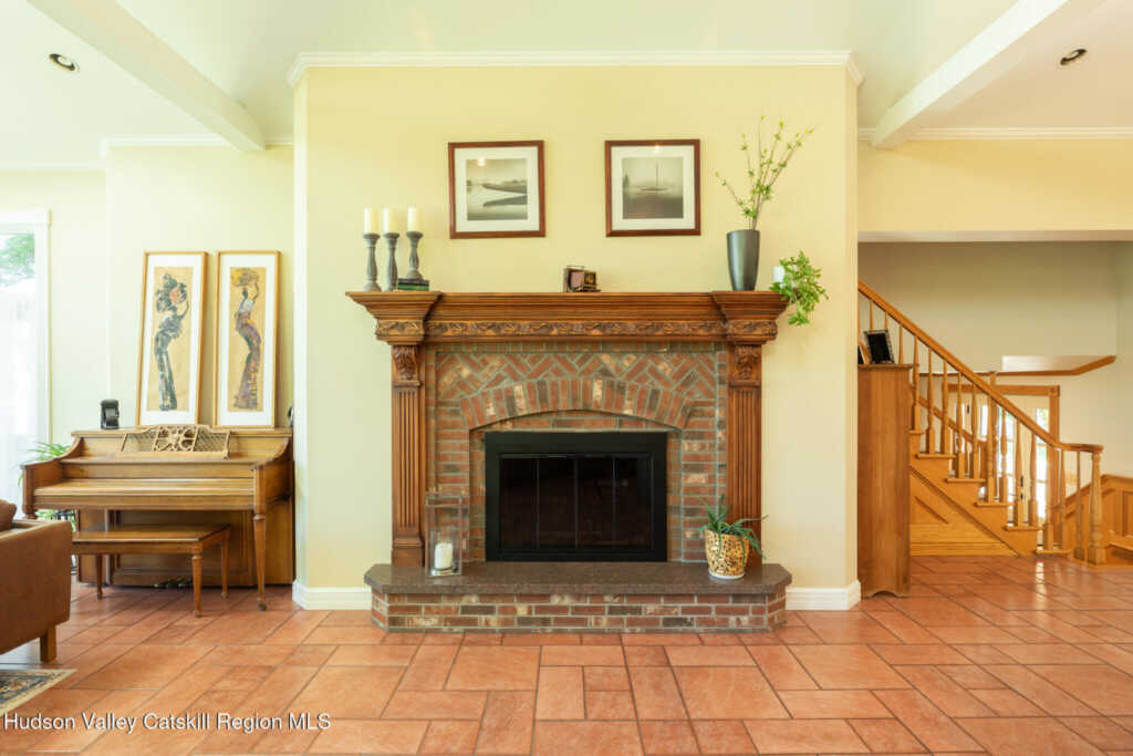 20 Ferry Street, Saugerties, NY 12477 - Photo 13 of 45