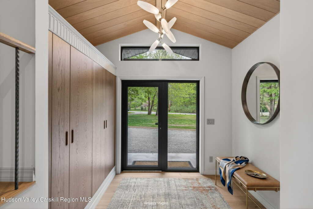 315 Old Route 212, Saugerties, NY 12477 - Photo 4 of 37