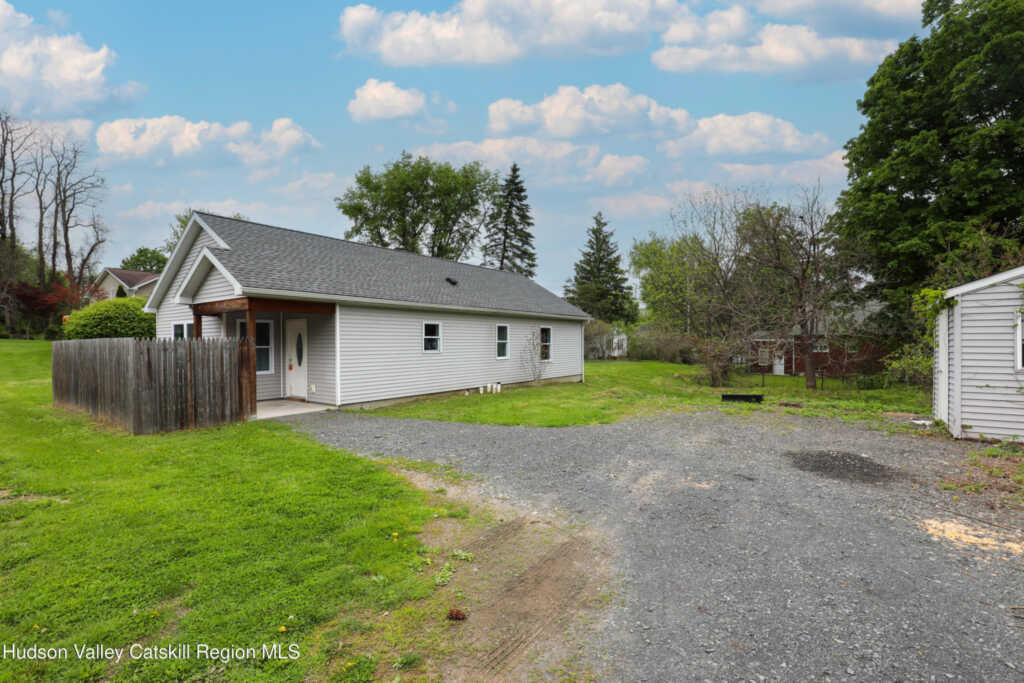 22 Apple Street, Kingston, NY 12401 - Photo 4 of 21