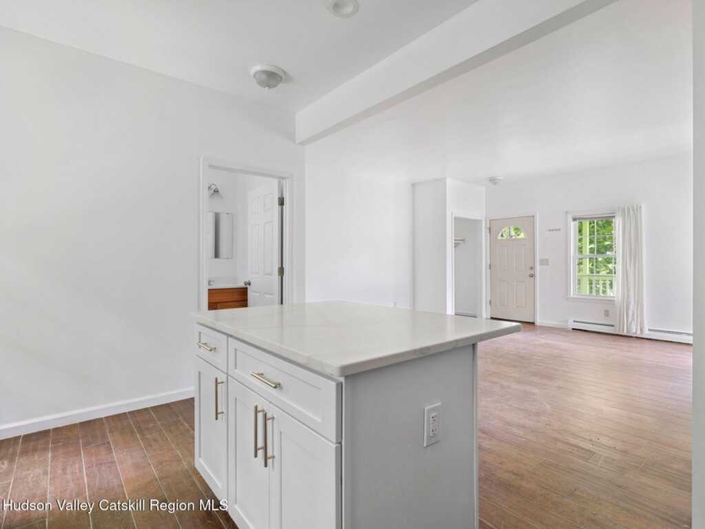 61 Hudson Street, Kingston, NY 12401 - Photo 17 of 38