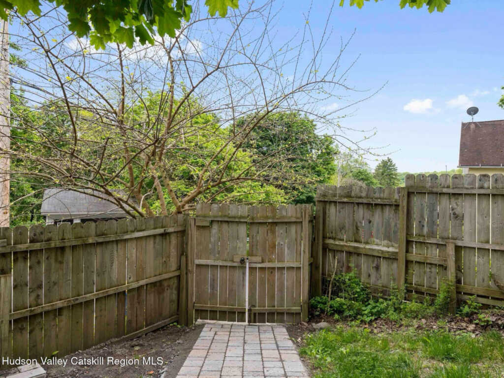 61 Hudson Street, Kingston, NY 12401 - Photo 33 of 38