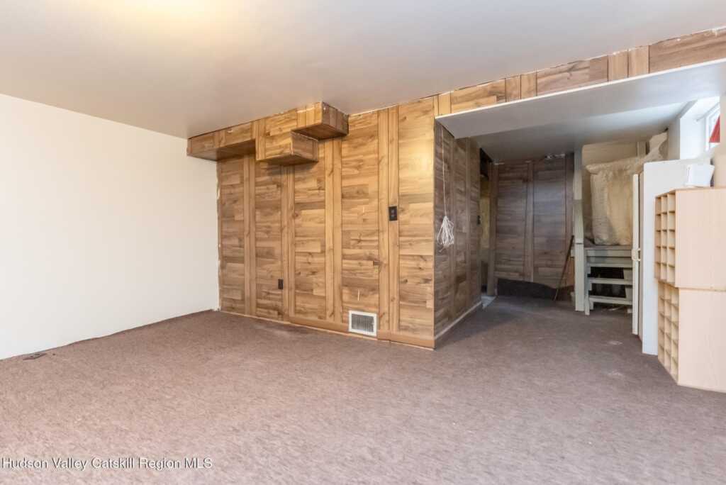 36 Hayes Street, Kingston, NY 12401 - Photo 24 of 31