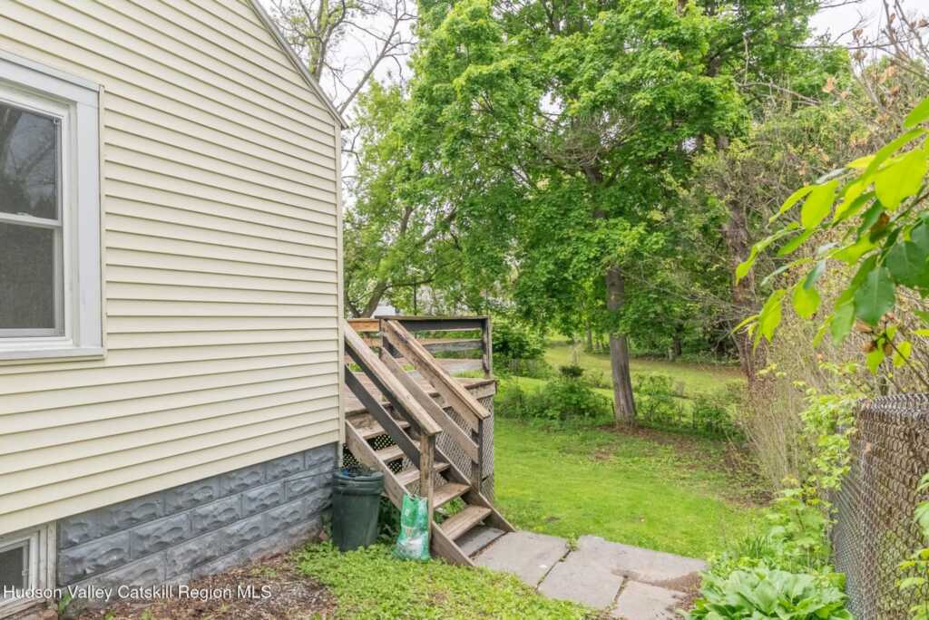 36 Hayes Street, Kingston, NY 12401 - Photo 28 of 31