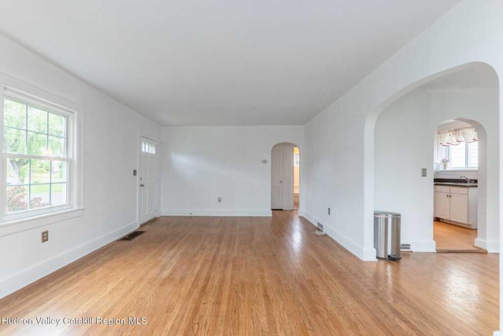 36 Hayes Street, Kingston, NY 12401 - Photo 6 of 31