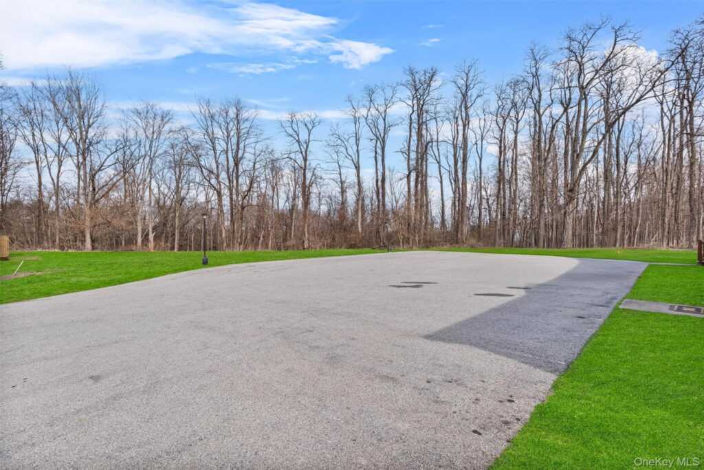 1-18 Willow Way, Unit #7, Rhinebeck, NY 12572 - Photo 4 of 19