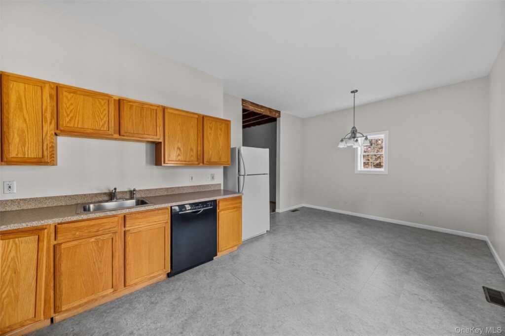 1-18 Willow Way, Unit #5, Rhinebeck, NY 12572 - Photo 21 of 24