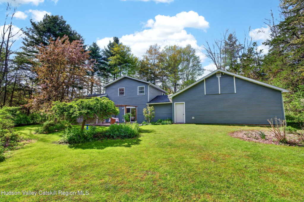 35 Cedar Ridge Road, Stone Ridge, NY 12484 - Photo 12 of 46