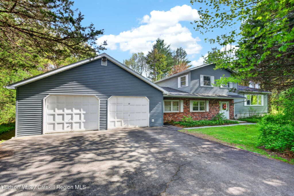 35 Cedar Ridge Road, Stone Ridge, NY 12484 - Photo 14 of 46
