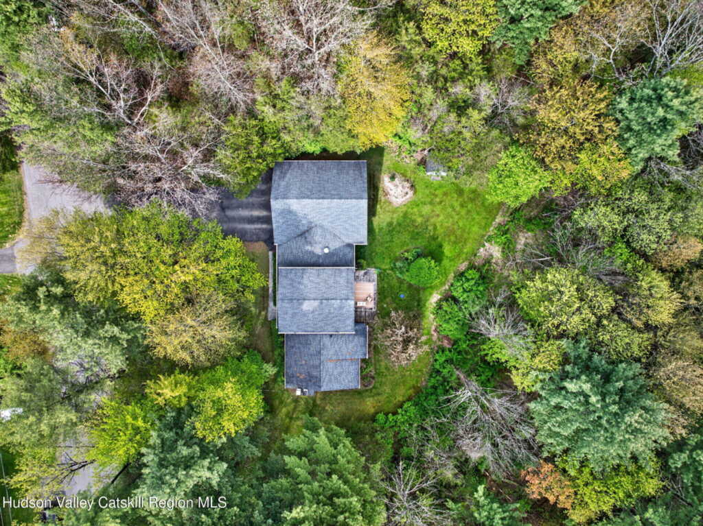 35 Cedar Ridge Road, Stone Ridge, NY 12484 - Photo 4 of 46