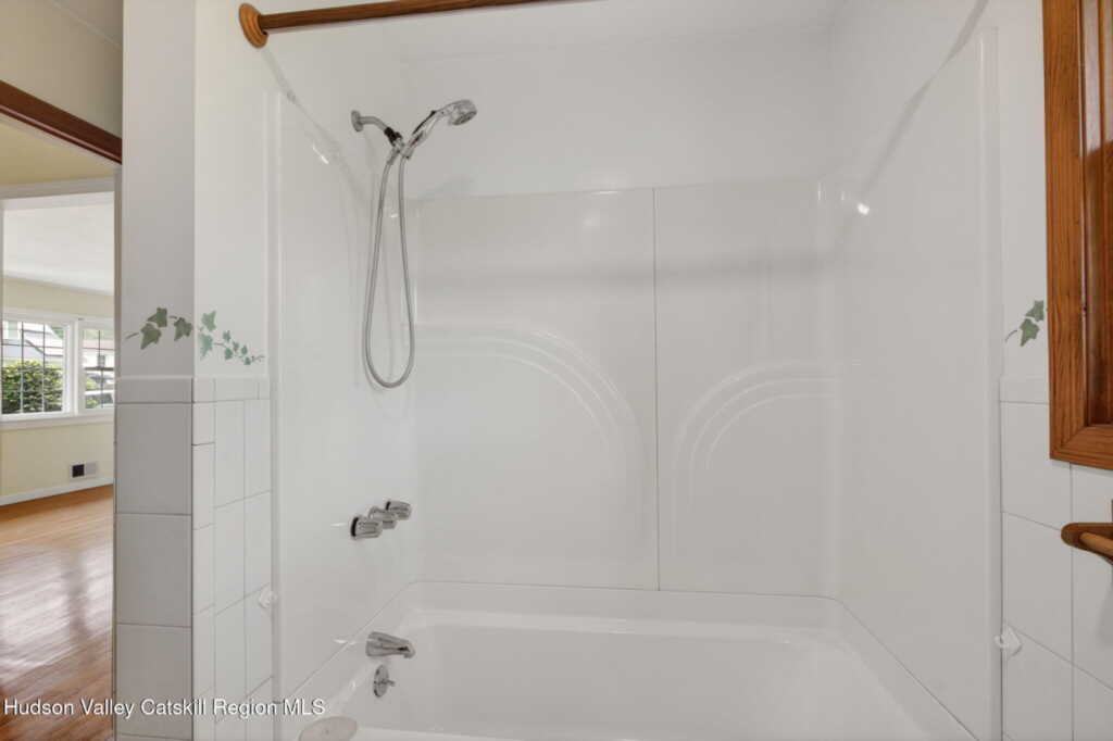 408 Fairview Avenue, Hurley, NY 12443 - Photo 19 of 23