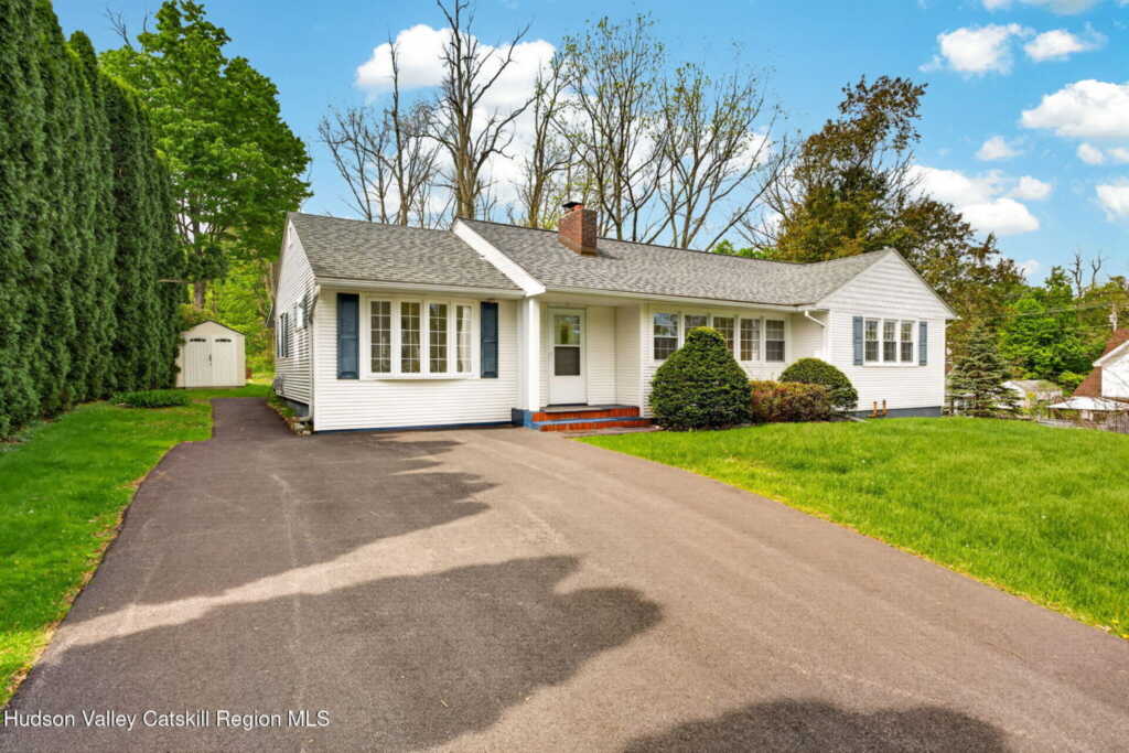 408 Fairview Avenue, Hurley, NY 12443 - Photo 2 of 23