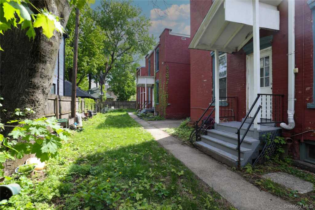 141 Saint James Street, Unit #4c, Kingston, NY 12401 - Photo 11 of 13