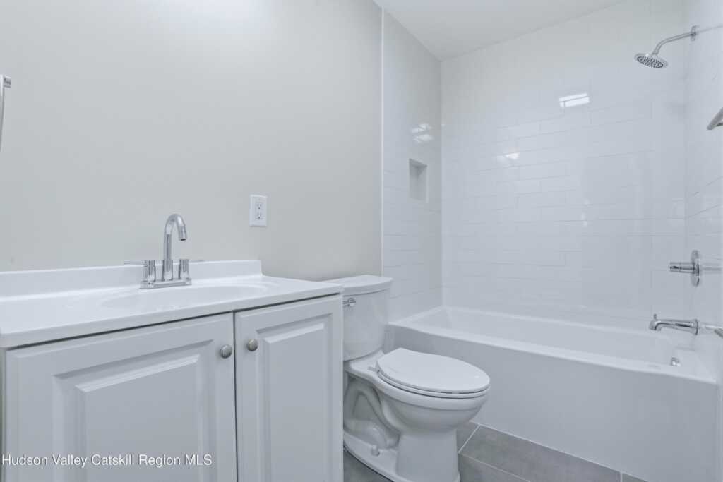 22 Navara Street, Kingston, NY 12401 - Photo 10 of 19
