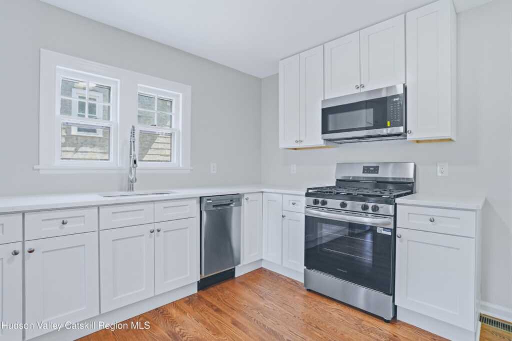 22 Navara Street, Kingston, NY 12401 - Photo 5 of 19