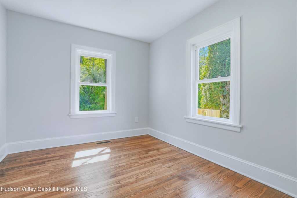 22 Navara Street, Kingston, NY 12401 - Photo 9 of 19