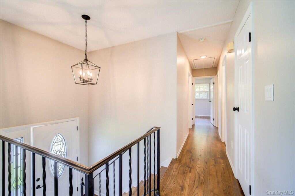 2 Blue Hills Court, Saugerties, NY 12477 - Photo 15 of 38