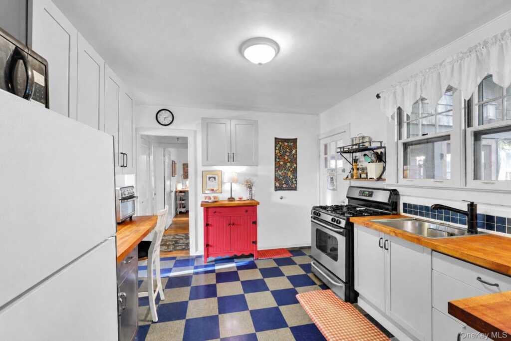 120 State Route 208, New Paltz, NY 12561 - Photo 6 of 22