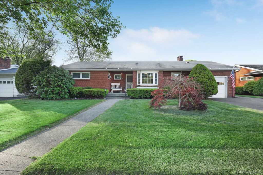 36 Finger Street, Saugerties, NY 12477