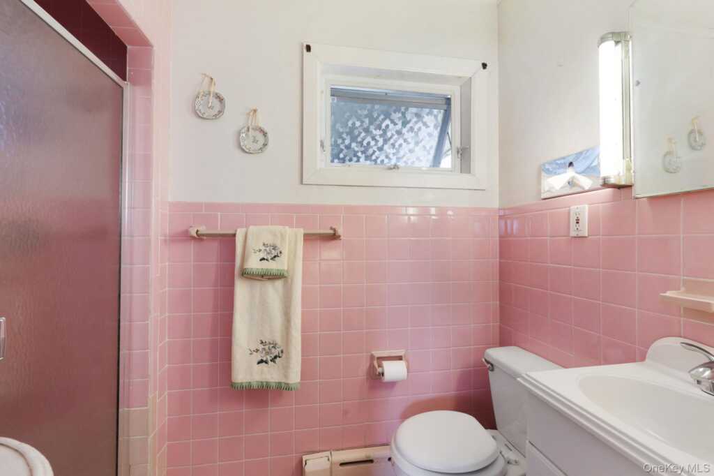 36 Finger Street, Saugerties, NY 12477 - Photo 16 of 22