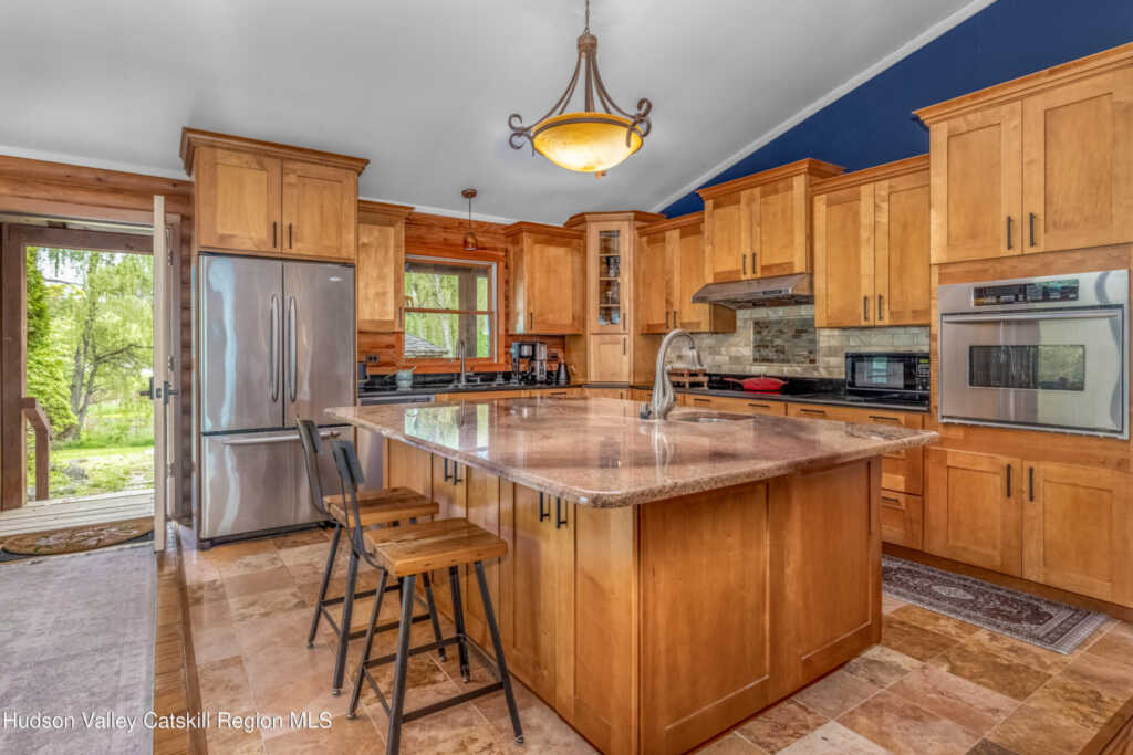 213 Huguenot Street, New Paltz, NY 12561 - Photo 5 of 30