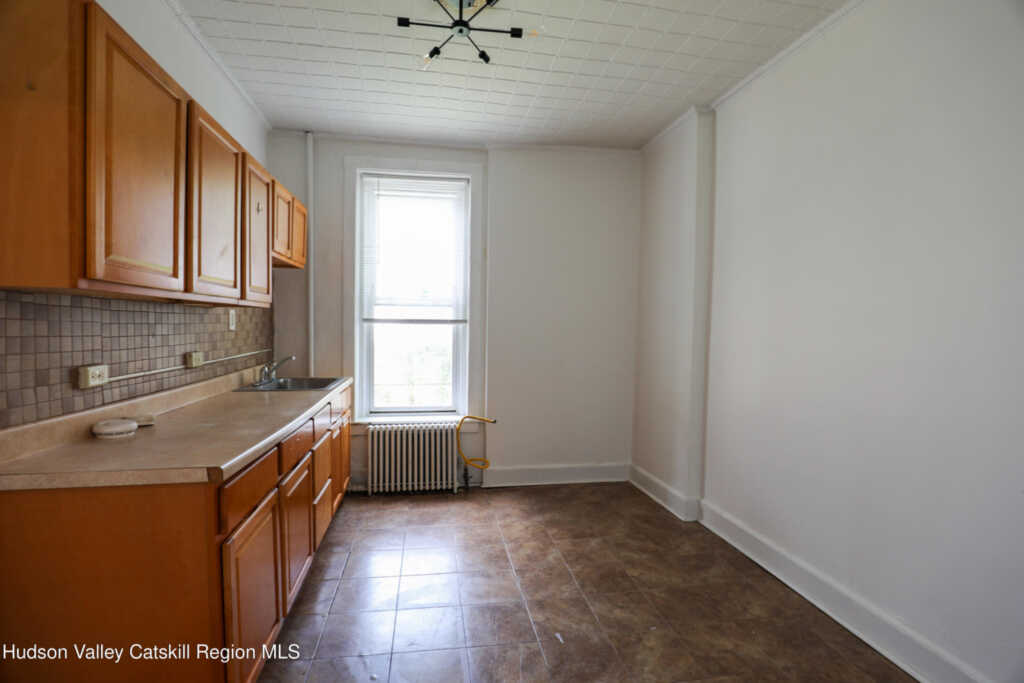 141 Saint James Street, Unit #4a, Kingston, NY 12401 - Photo 12 of 17