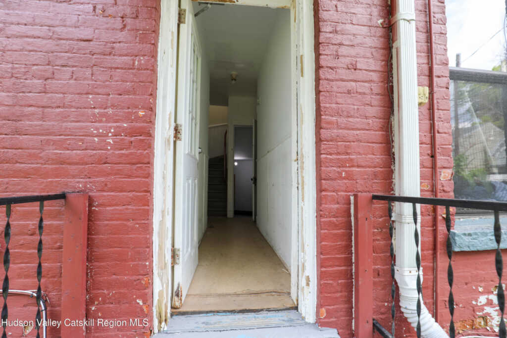 141 Saint James Street, Unit #4a, Kingston, NY 12401 - Photo 15 of 17