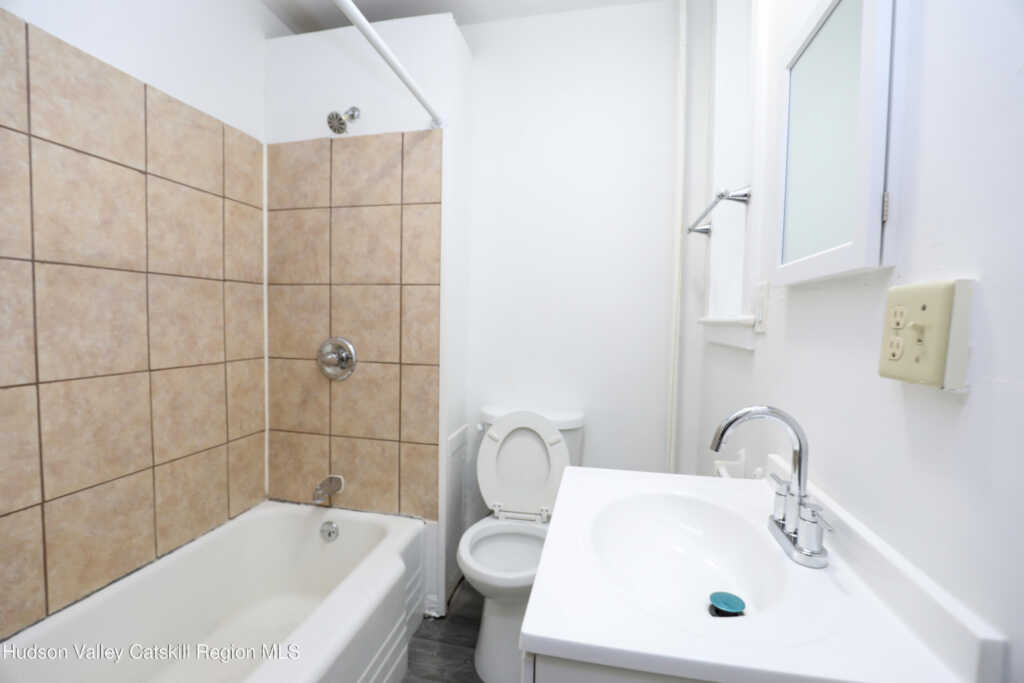 141 Saint James Street, Unit #4a, Kingston, NY 12401 - Photo 7 of 17