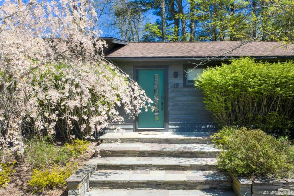 15-17 Broadview Road, Woodstock, NY 12498 - Photo 38 of 49