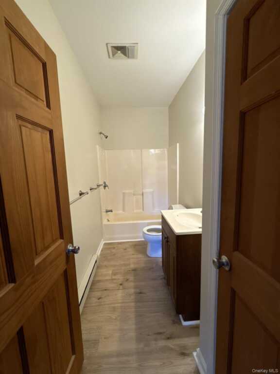 400 Round Lake Road, Unit #Apt A, Rhinebeck, NY 12572 - Photo 3 of 11