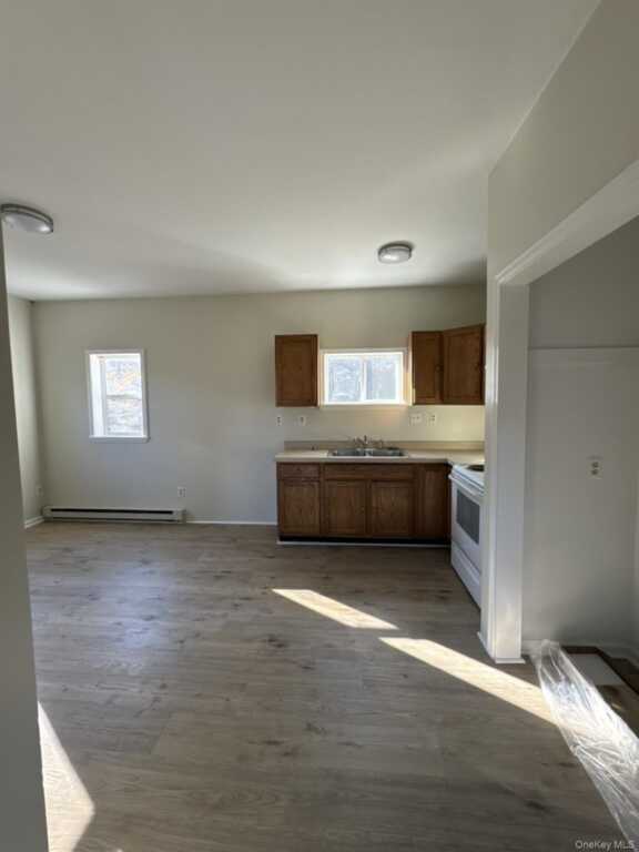 400 Round Lake Road, Unit #Apt A, Rhinebeck, NY 12572 - Photo 4 of 11