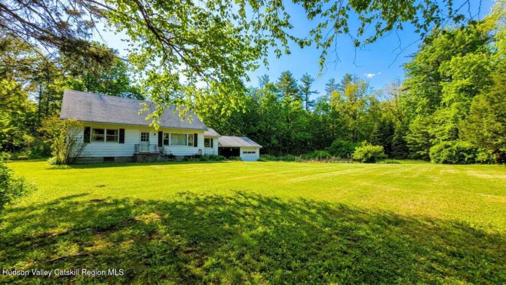 97 Ruby Road, Kingston, NY 12401 - Photo 2 of 32