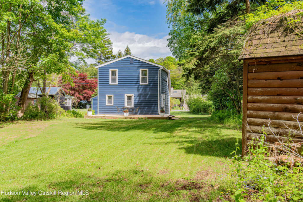 148 Esopus Creek Road, Saugerties, NY 12477 - Photo 10 of 40
