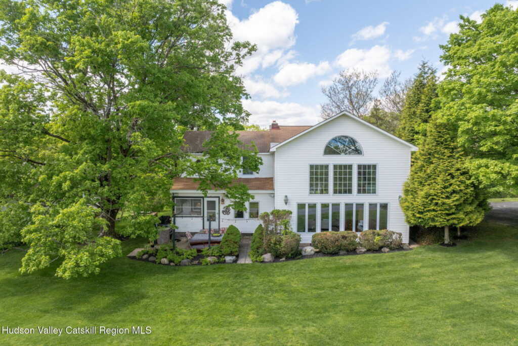 262-270 Patterson Lane, Saugerties, NY 12477 - Photo 2 of 29