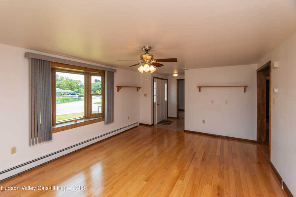 140 Elm Street, Saugerties, NY 12477 - Photo 7 of 21