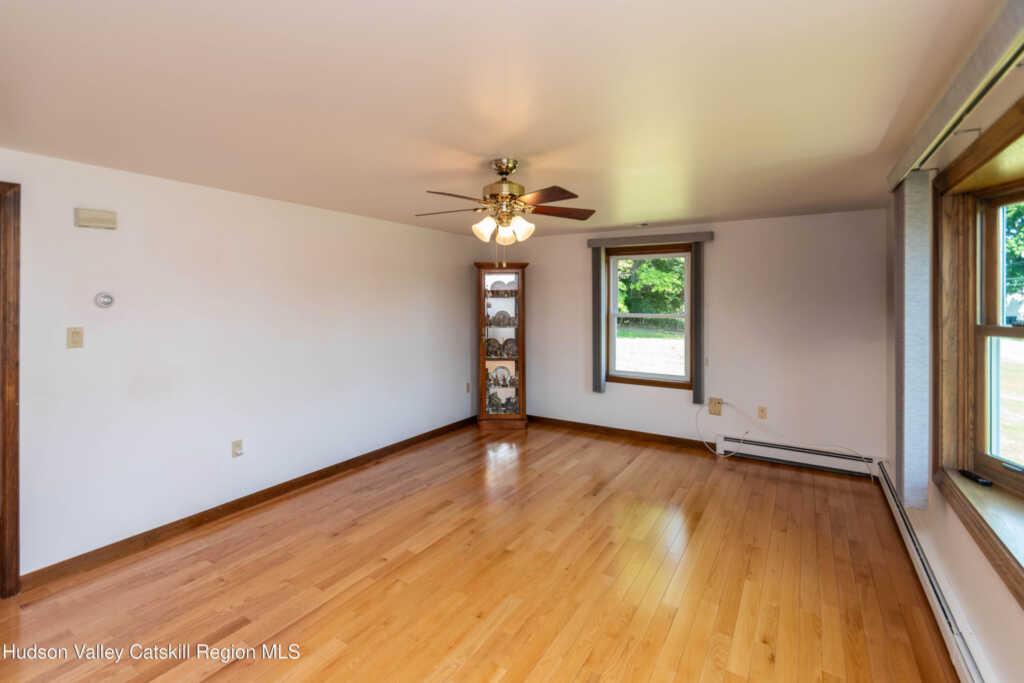 140 Elm Street, Saugerties, NY 12477 - Photo 9 of 21
