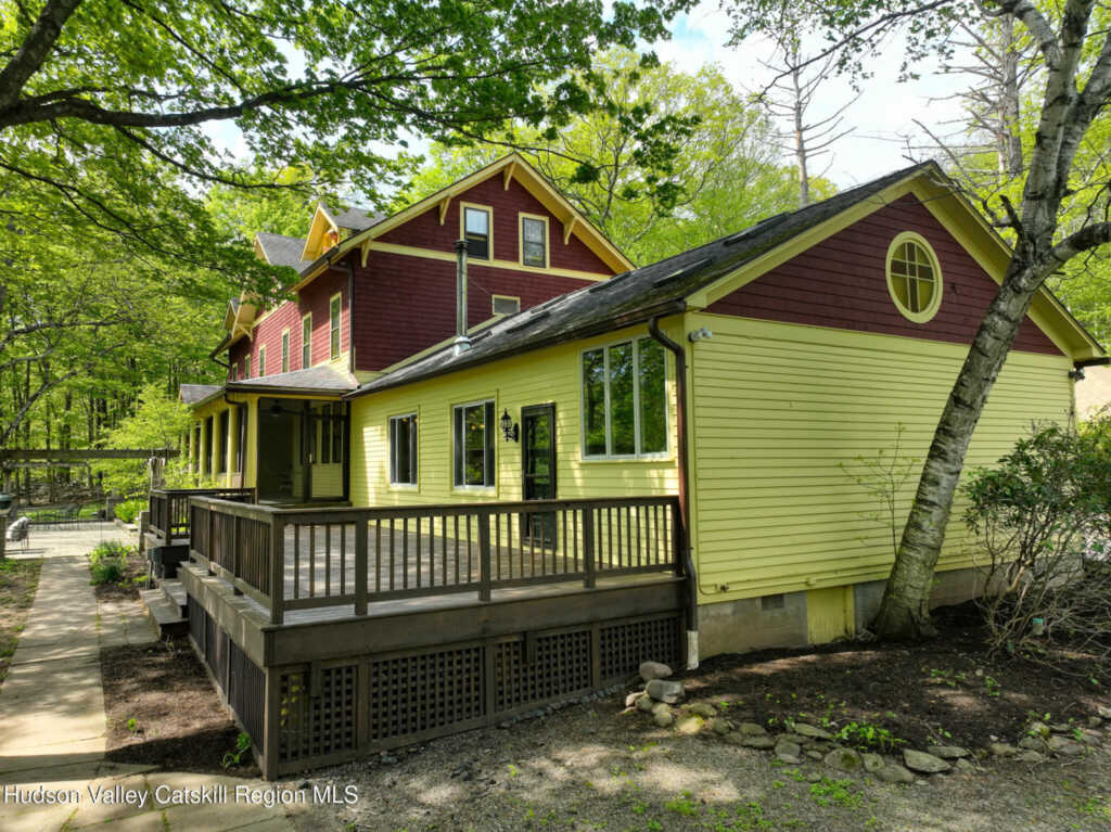 43 Augustine Road, Saugerties, NY 12477 - Photo 4 of 44