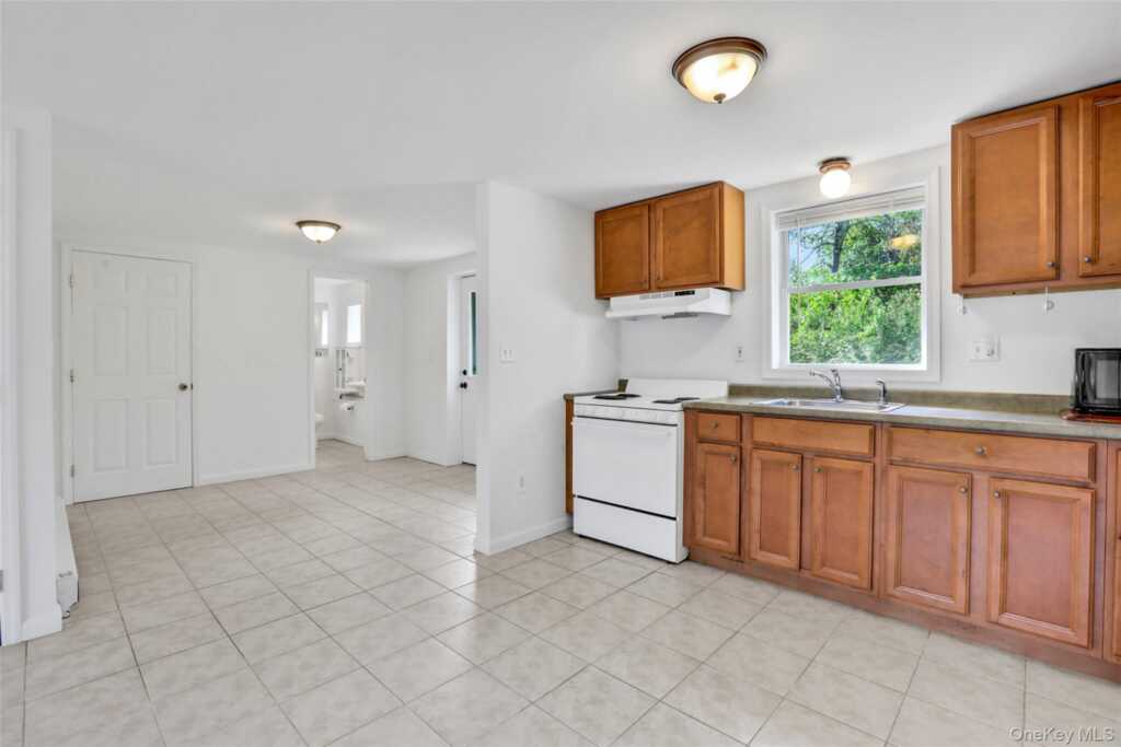 1563-1567 Route 28, Unit #2, Hurley, NY 12433 - Photo 2 of 8