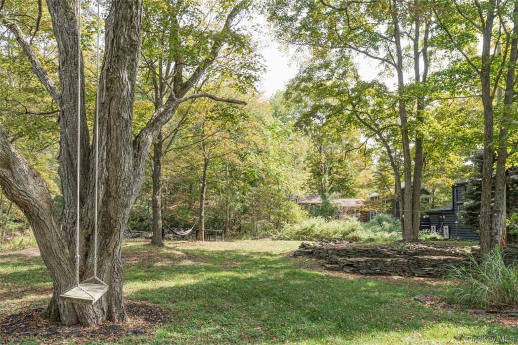 209-211 Fishcreek Road, Saugerties, NY 12477 - Photo 43 of 47