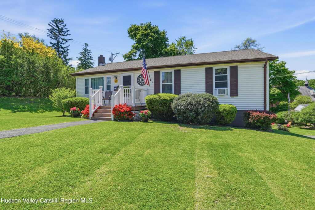 113 Chestnut Street, Kingston, NY 12401 - Photo 2 of 26