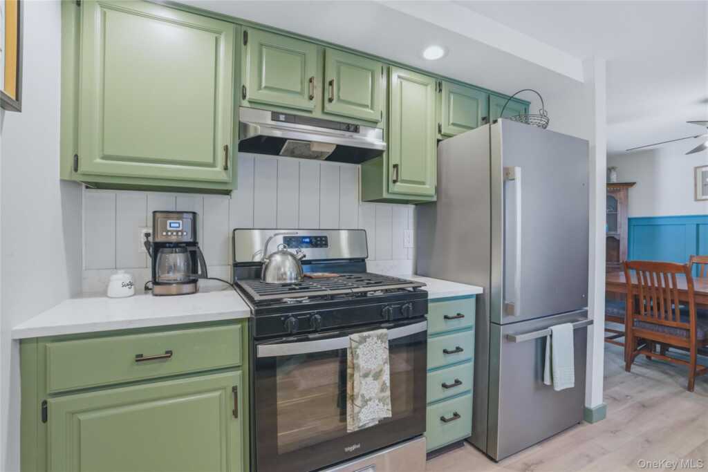 113 W Chestnut Street, Kingston, NY 12401 - Photo 7 of 26
