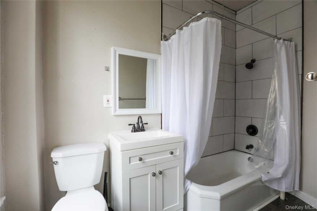 141 Saint James Street, Unit #4b, Kingston, NY 12401 - Photo 6 of 9