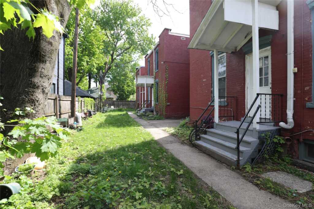 141 Saint James Street, Unit #4b, Kingston, NY 12401 - Photo 7 of 9