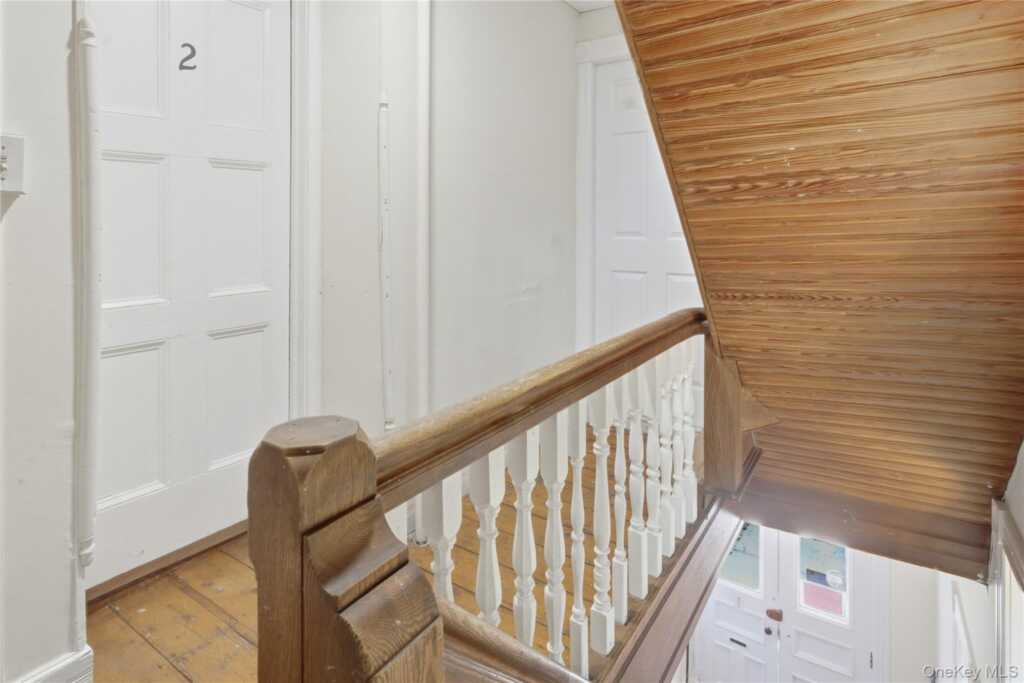 39 N Chestnut Street, New Paltz, NY 12561 - Photo 14 of 38