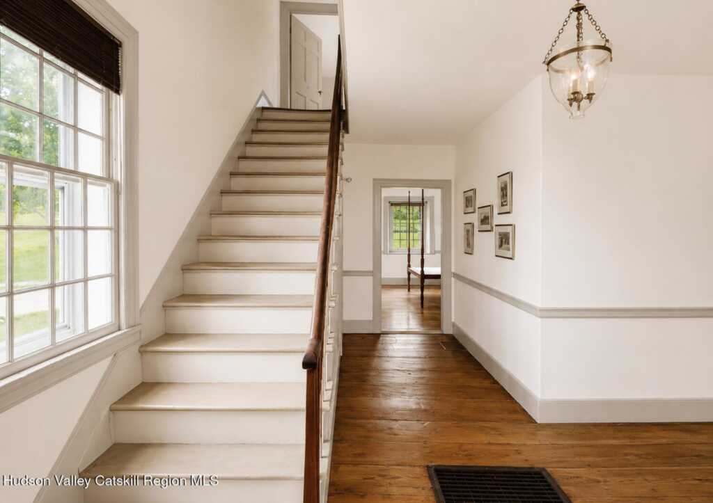652 Albany Post Road, New Paltz, NY 12561 - Photo 7 of 40